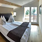 Golfweg Apartmán *